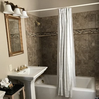 Classic King Guest Room - Deep Soaking Tub and Shower